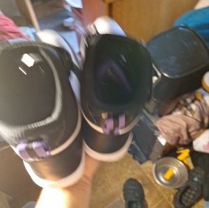 Shaq shoes girl size 9